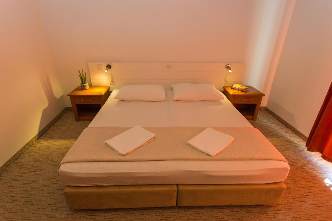 Apartmani Ana Mlini Extérieur photo